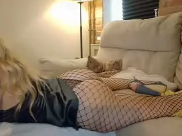 Chaturbate Nude Webcam of _mari_