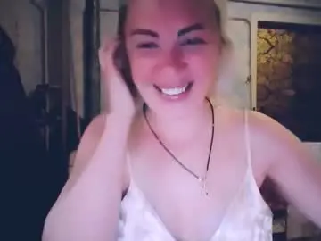 Chaturbate Free Live Porn of alinafrey_