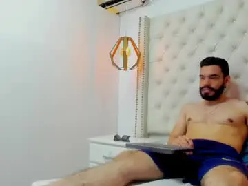 Chaturbate Nude Webcam of jean_lewis2