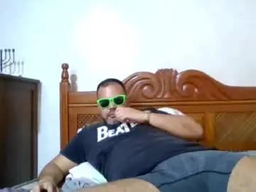 Chaturbate Sex Cam of benjamin_anderson