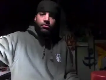 Chaturbate Free Live Porn of bigwalkdog12