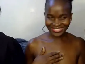 Chaturbate Nude Webcam of hot_petite1