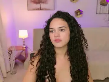 Chaturbate Live Sex Cam of maravelvett