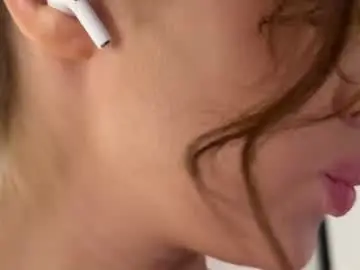 Chaturbate Free Live Porn of cuteelsa_
