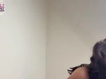 Chaturbate Nude Webcam of cuteelsa_