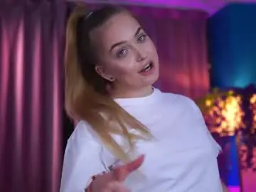 Chaturbate Live Sex of elyssawetxx