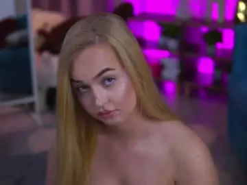 Chaturbate Nude Webcam of elyssawetxx