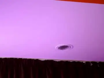 Chaturbate Live Sex Cam of elyssawetxx