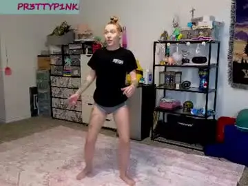 Chaturbate Live Sex of pr3ttyp1nkpussy