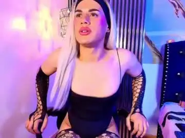 Chaturbate Best live sex cam show of sofiasquirtvs