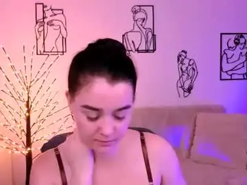 Chaturbate Live Sex Cam of aria_glow