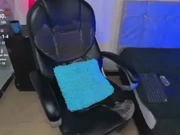 Chaturbate Live Sex Cam of luke_diaz7