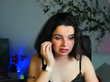 Chaturbate Live Porn of mia_mooon_