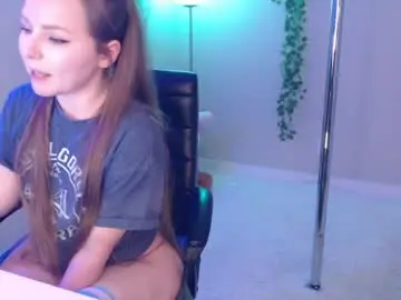 Chaturbate Live Sex Cam of peachypiperxo