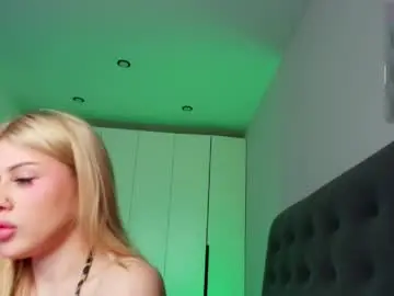 Chaturbate Private Sex Chat of kiara_ro