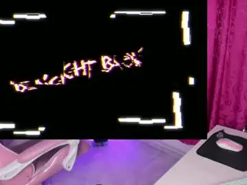 Chaturbate Watch Live Sex Cams of lilith_cooper20