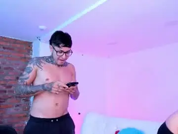 Chaturbate Live Sex Cam of space_boys18