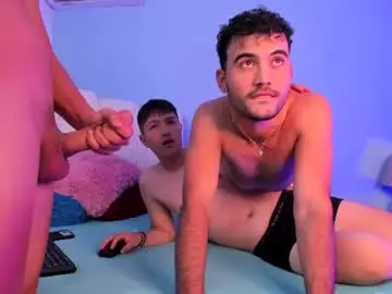 Chaturbate Live Sex Cam of space_boys18