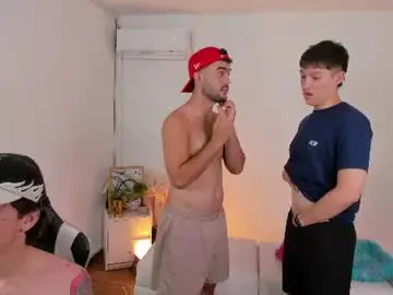 Chaturbate Free Porn Cam of space_boys18