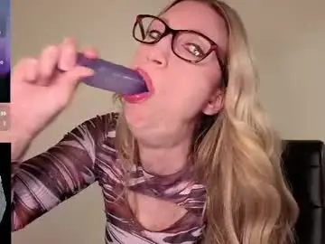 Chaturbate Watch Live Sex Cams of wynfreya