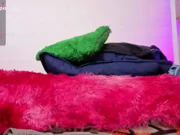 Chaturbate Live Sex Cam of louise_nails