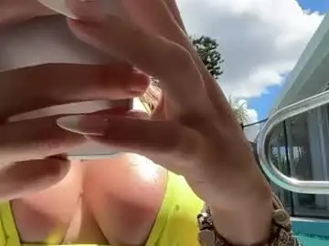 Chaturbate Free Porn Cam of andreaelizabeth