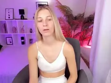 Chaturbate Live Sex Cam of freya_bloss