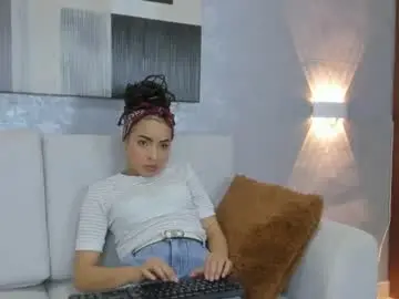 Chaturbate Watch Live Sex Cams of lucia_janne
