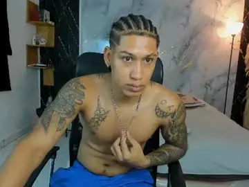 Chaturbate Live Sex Cam of slim_master12