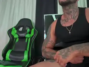 Chaturbate Adult Video Chat of tony_newmen