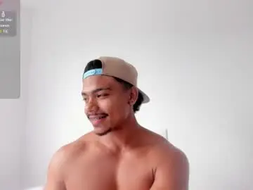 Chaturbate Best live sex cam show of xavier_colleman