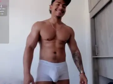 Chaturbate Live Sex Cam of xavier_colleman