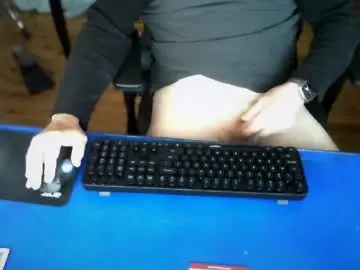Chaturbate Sex Cam of guesswhatigot2