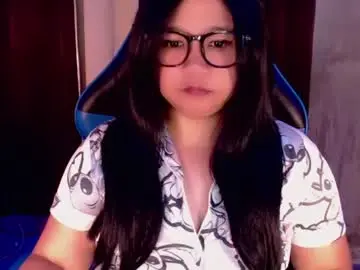 Chaturbate Adult Video Chat of im_ur_cutiewife