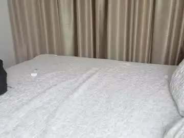 Chaturbate Live Sex of kiraempire