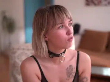 Chaturbate Live Sex Cam of ms_dira