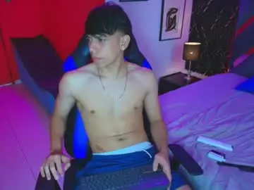 Chaturbate Nude Webcam of sebas_pretty7