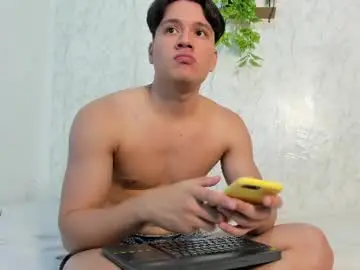 Chaturbate Live Porn of boys_roomhard