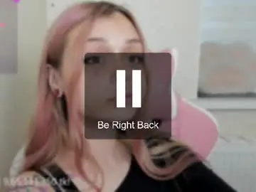 Chaturbate Live Sex Cam of melonipinkbb