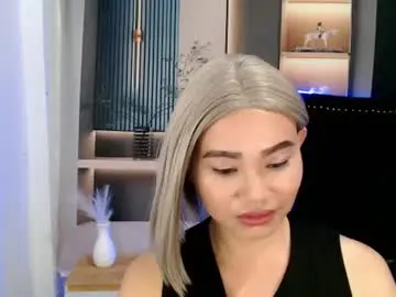 Chaturbate Live Sex Cam of skyloquitexx
