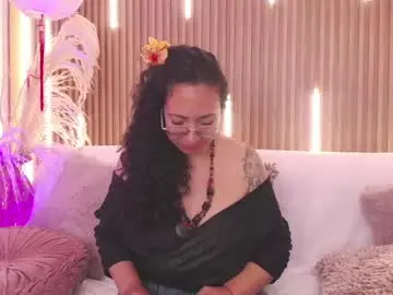 Chaturbate Best live sex cam show of velvet_curly