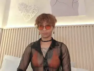 Chaturbate Best live sex cam show of daiana_curly