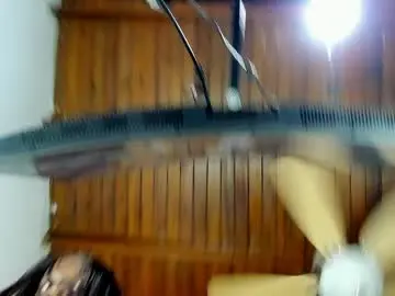 Chaturbate Live Sex Cam of jessica_mendoza2