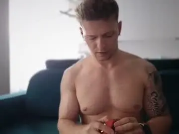 Chaturbate Best live sex cam show of pashka_x