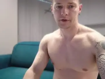 Chaturbate Live Sex Cam of pashka_x