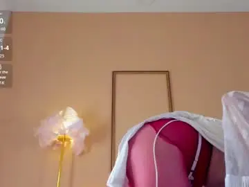 Chaturbate Live Sex Cam of lilianadaniels