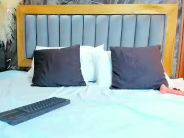 Chaturbate Free Porn Cam of miiahbunny_