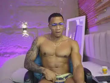 Chaturbate Watch Live Sex Cams of logan_varela
