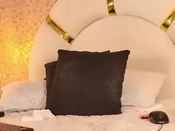 Chaturbate Best live sex cam show of elara_sm