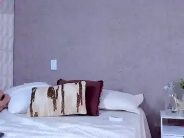 Chaturbate Sex Cam of paulina_monrroy_